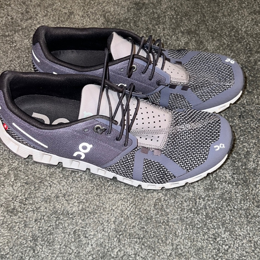 Women’s on cloud sneakers